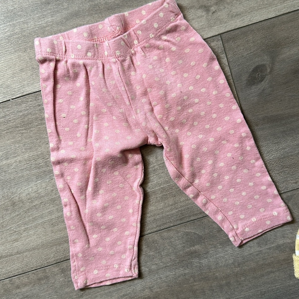 3 bottom bundle 🎀 - Picture 3 of 8